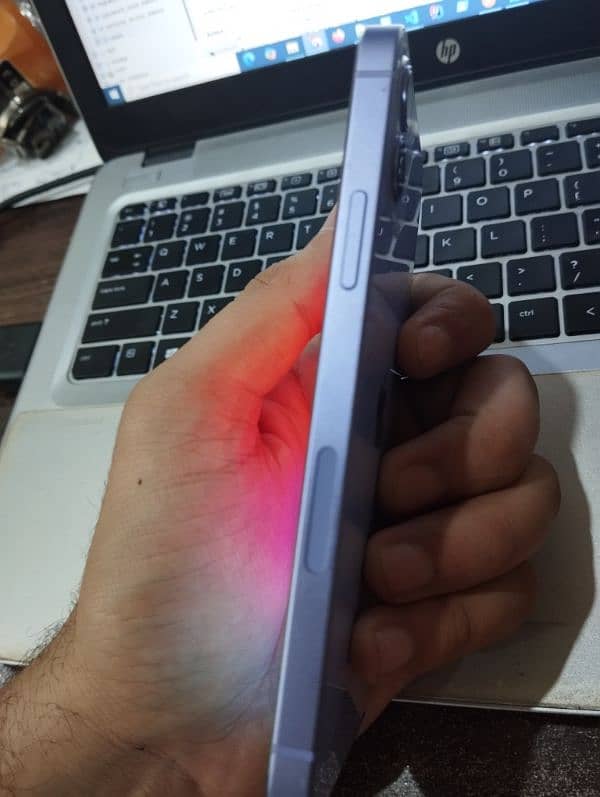iphone 12, 10/9.5 condition 3