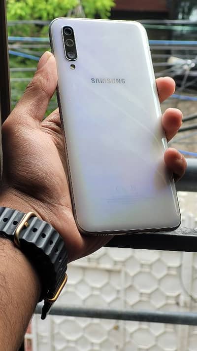 Samsung A50 4/128Gb