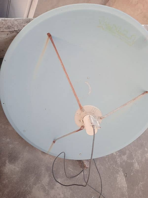 4 feet dish with lnb and receiver 0