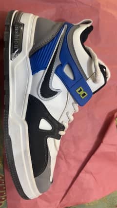 Nike Air Force New Style ( Full Comfortable ) Made in Vitnam / Size 9