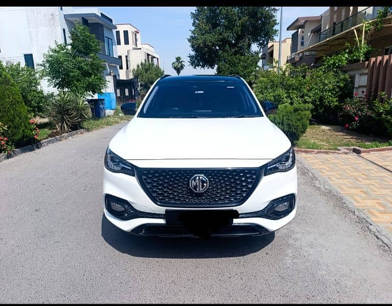 MG HS trophy Edition 2021 CBU 0