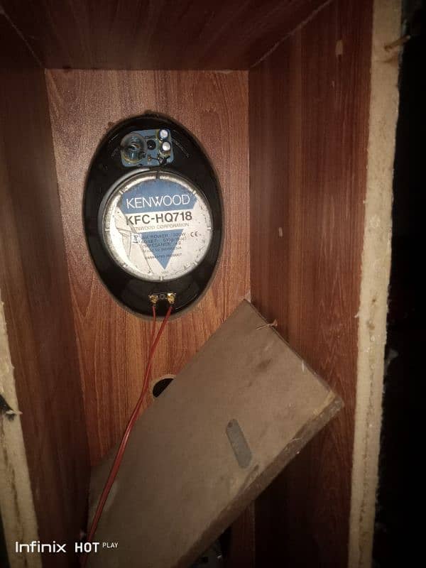 Kenwood 320 watt speaker pair 5