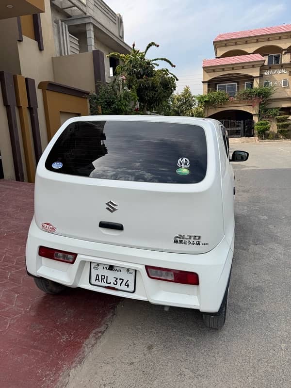 Suzuki Alto Lapin 2021 4