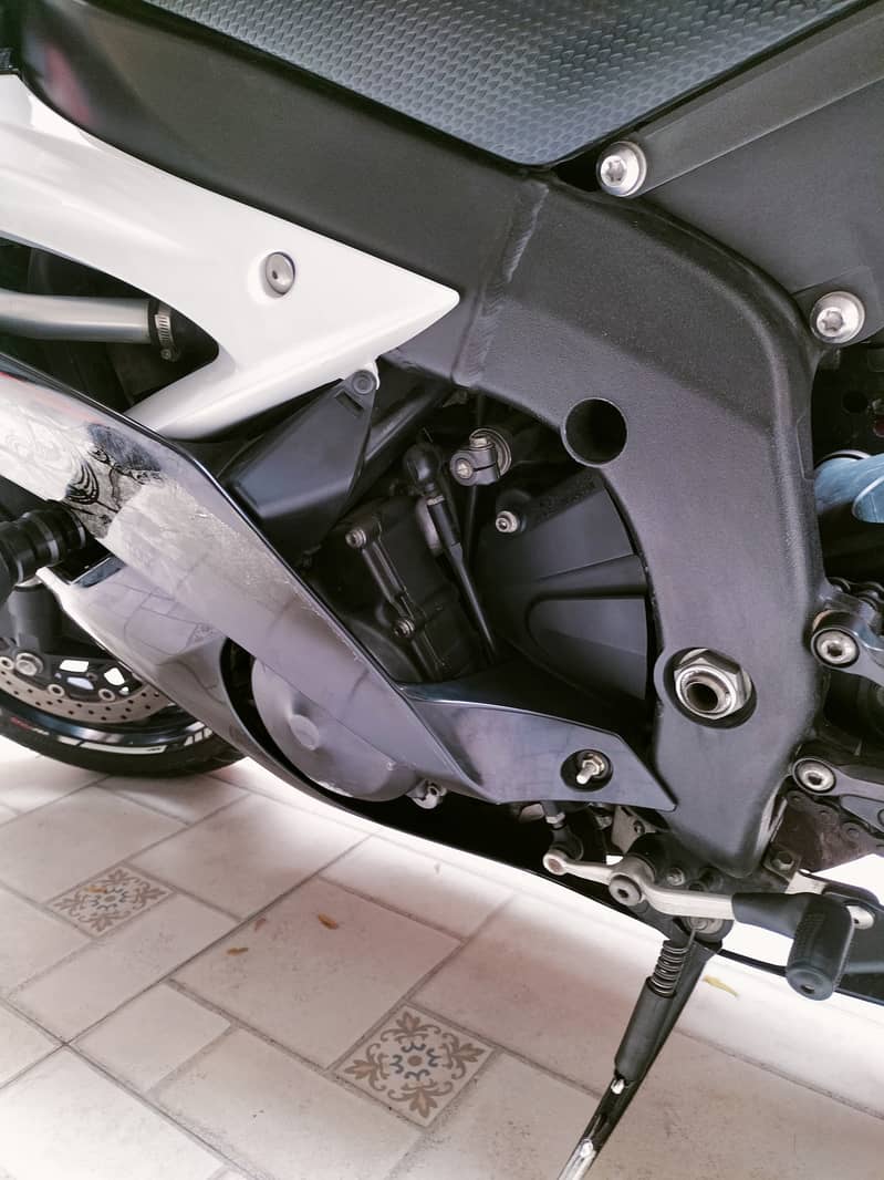 Yamaha YZF-R6 2012 3