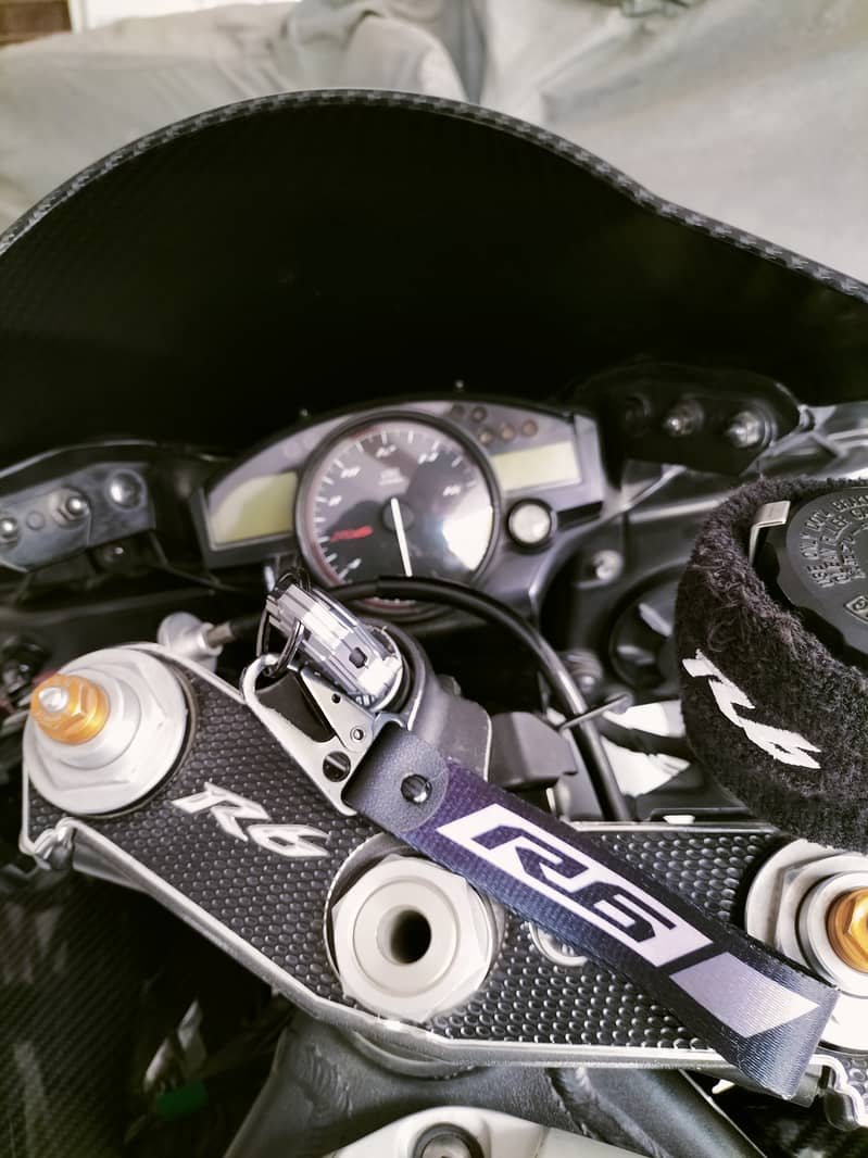 Yamaha YZF-R6 2012 9