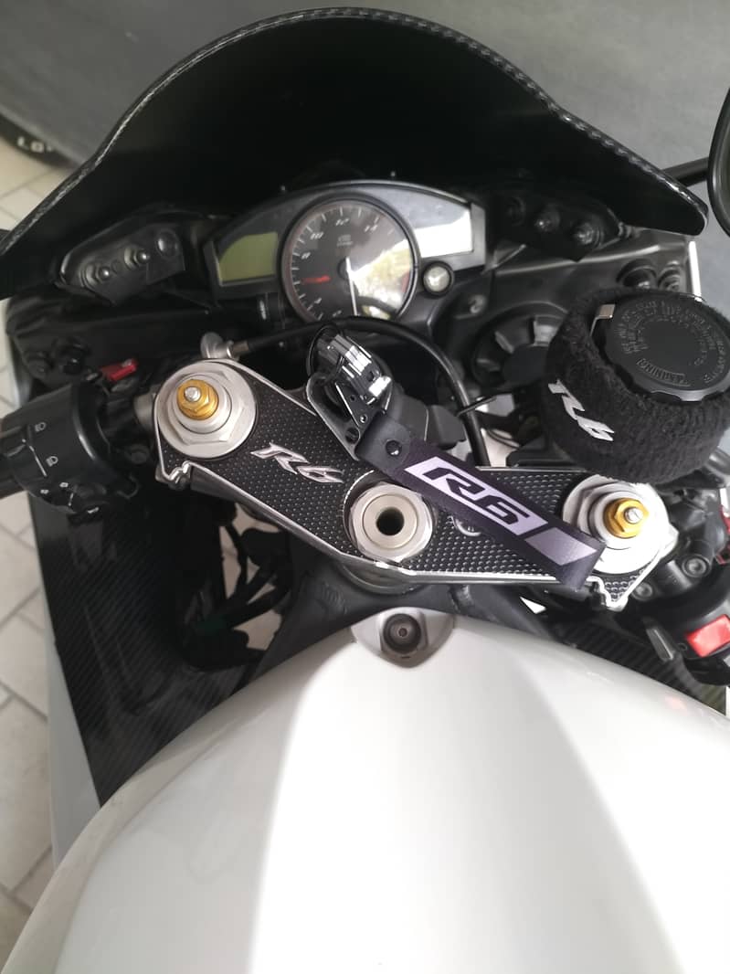 Yamaha YZF-R6 2012 10