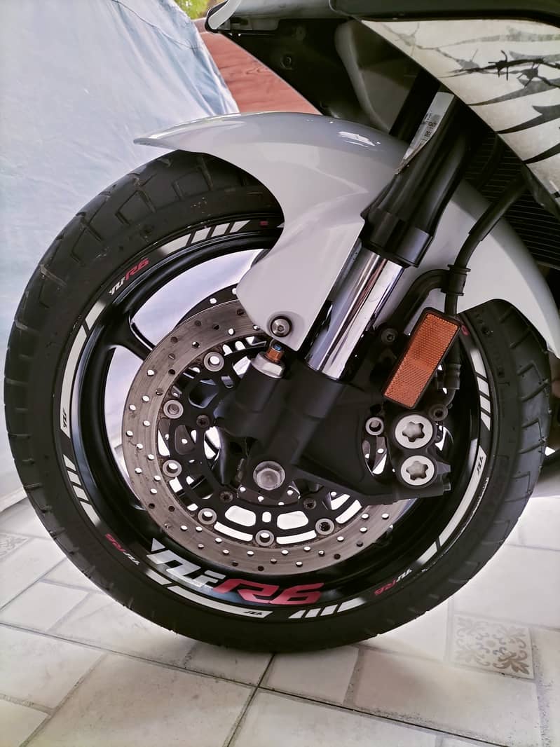 Yamaha YZF-R6 2012 11