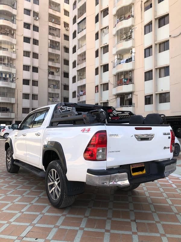 Toyota Hilux 2017 1