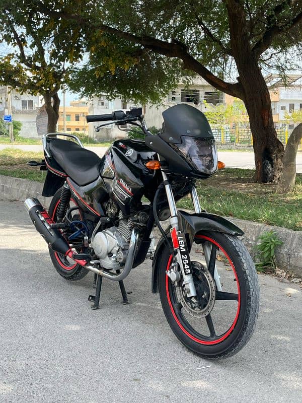 ybr 125 in good condition 5