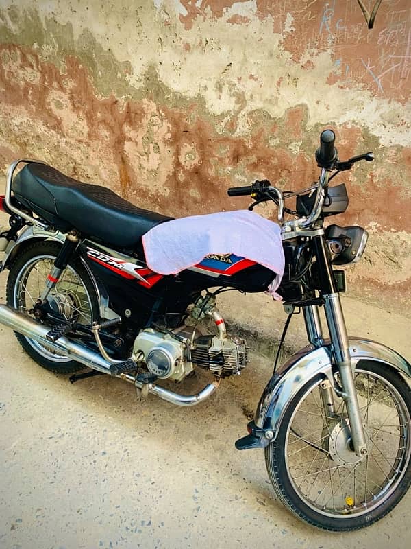 SELLING MY UNITED 70 0