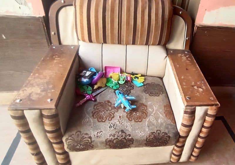 Sofa for sale / Sofa set / 5 seater sofa set / wooden sofa 1