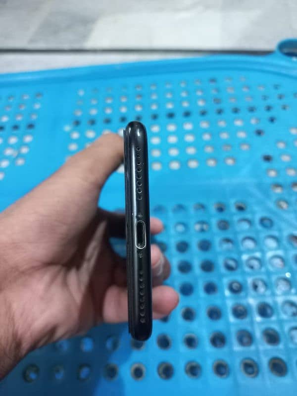 i phone 7 plus / PTA APPROVED 128 GB 3