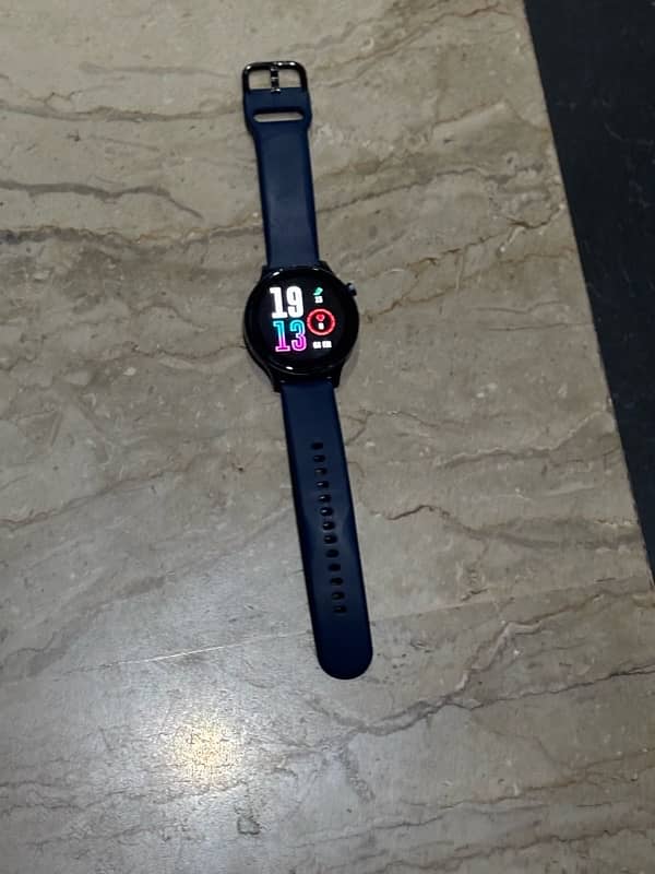 YOLO Thunder Smartwatch, barely used 5