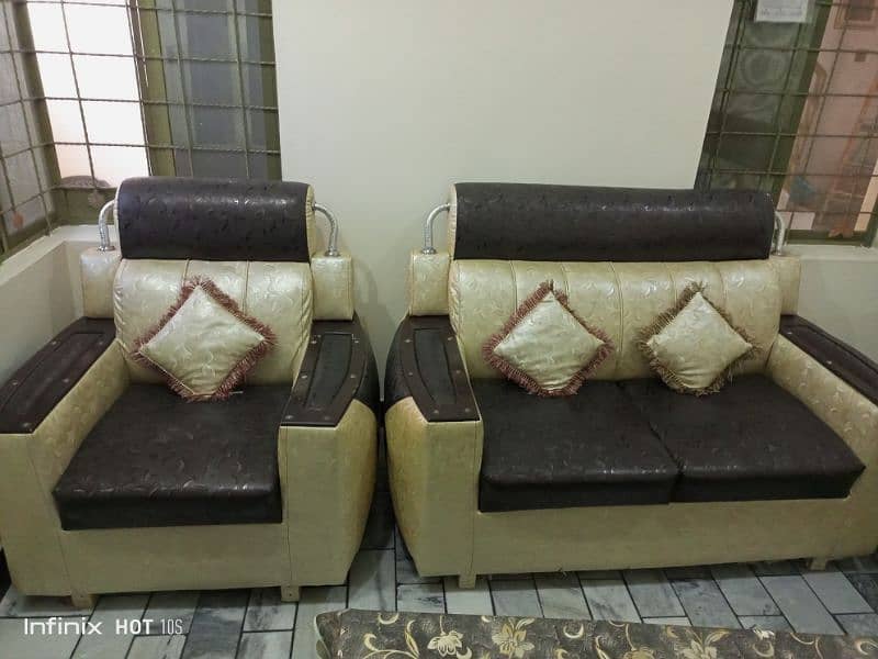 6 seter sofa for sale 0