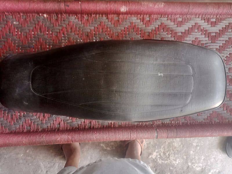 Honda cd70 seat 3