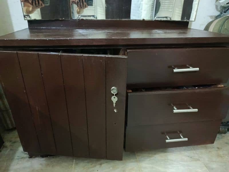 Dressing table 1