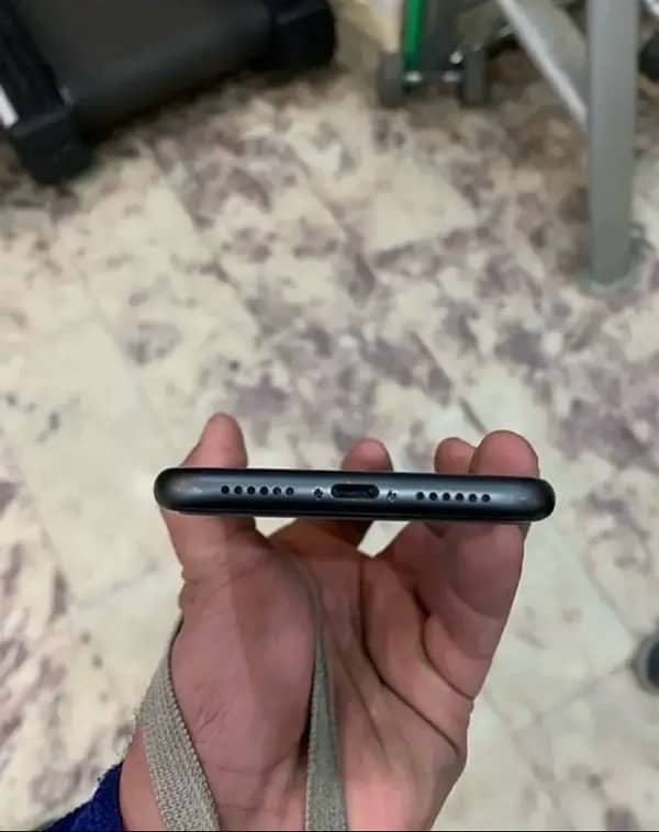 Iphone 11 non pta 128 Gb for sale 2