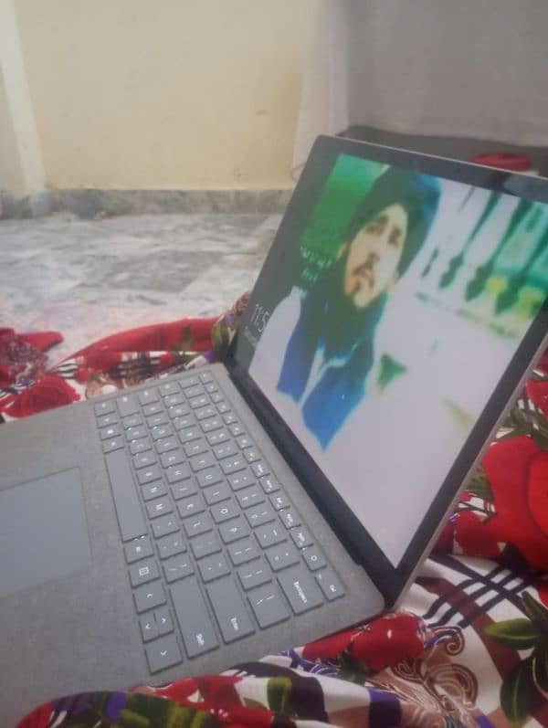 Microsoft surface pc 4