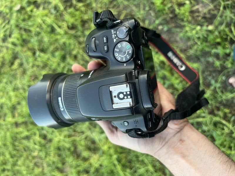 Canon EOS 200D 14