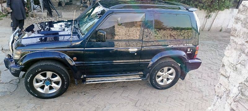 Mitsubishi Pajero 1992 urgent sale 5