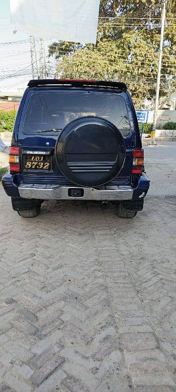 Mitsubishi Pajero 1992 urgent sale 6