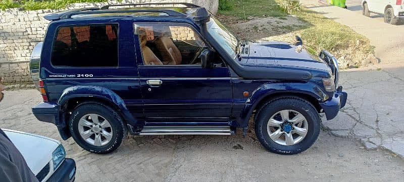 Mitsubishi Pajero 1992 urgent sale 9