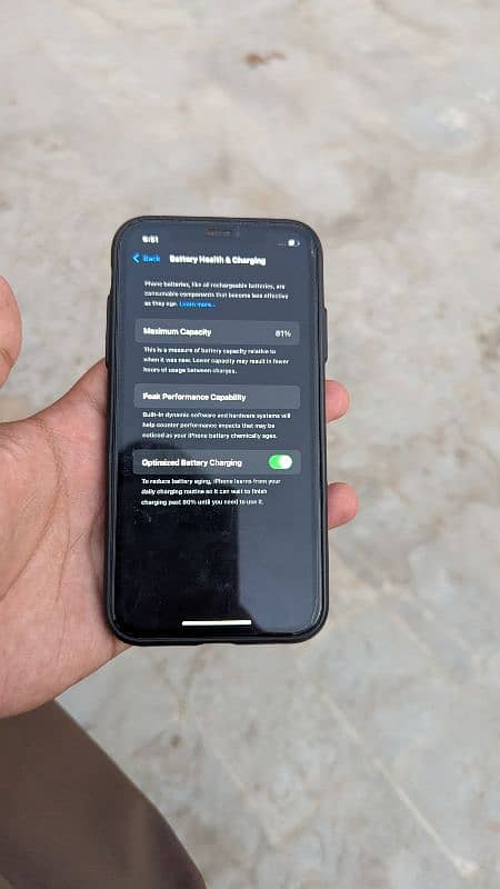 Iphone 11 64GB With Box 5