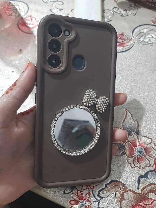 Tecno spark 8C 4