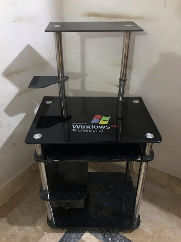 Computer Trolley For Sale in Good Condition. 1