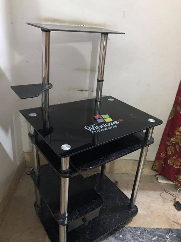 Computer Trolley For Sale in Good Condition. 4