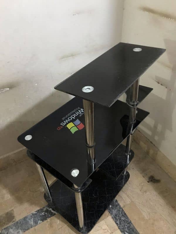 Computer Trolley For Sale in Good Condition. 5
