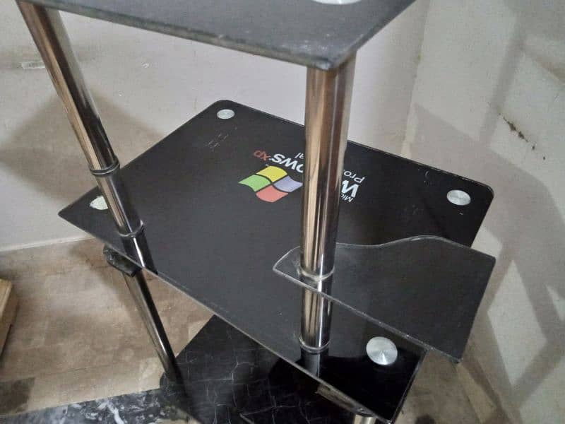 Computer Trolley For Sale in Good Condition. 7