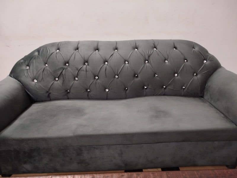 Grey sofa high quality sofa, velvet sofa 5 seater in new condition 4