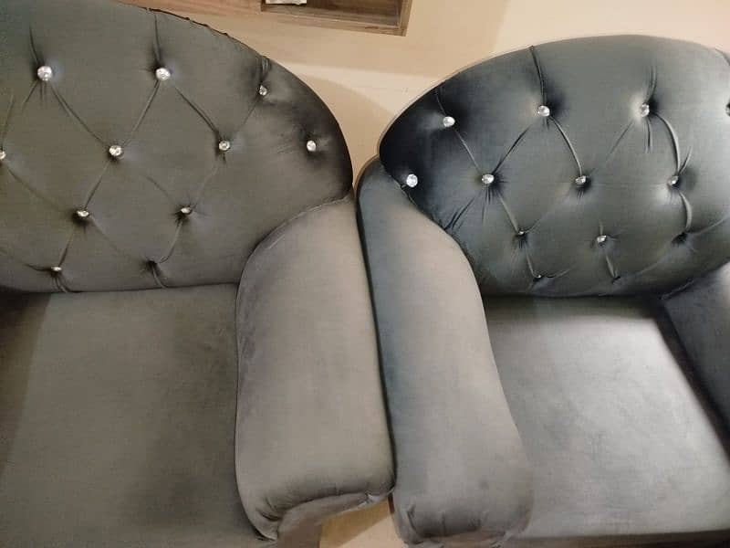 Grey sofa high quality sofa, velvet sofa 5 seater in new condition 9