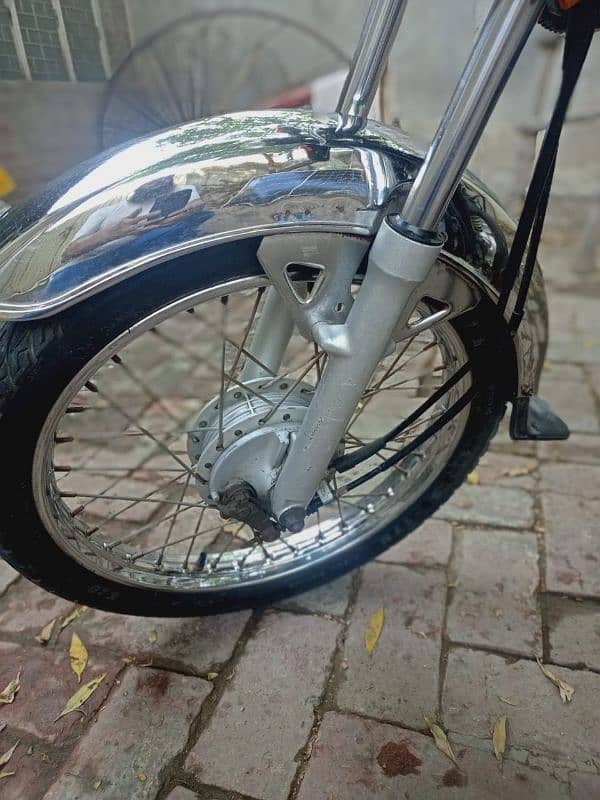 Suzuki GD 110 2