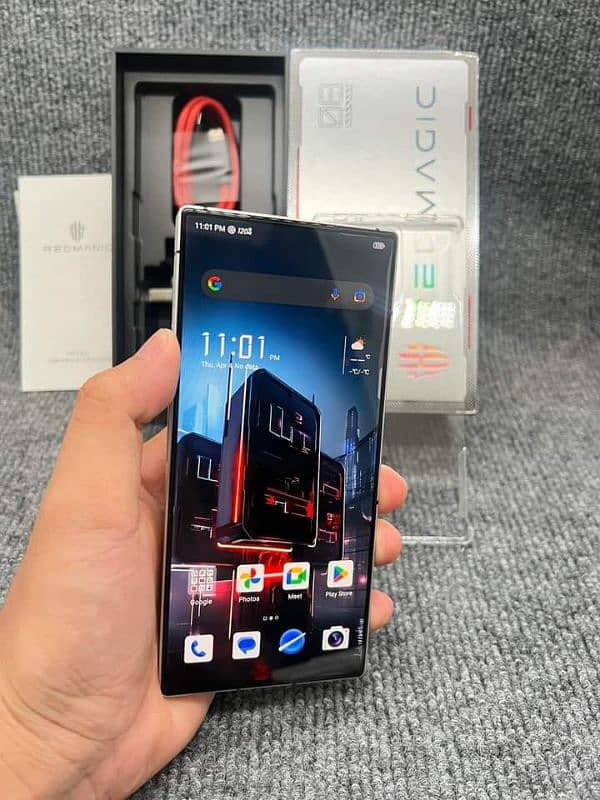Red magic 8s pro 16/256 GB 03230916581  my what'sap number 1