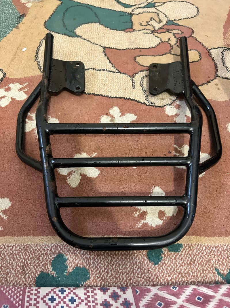 Ybr engine carrier,front mudguard,Seat carrier 2