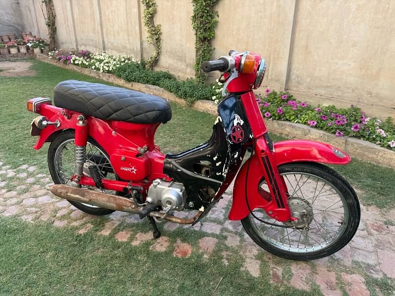 Honda 50 cc Vintage Motorcycle 4