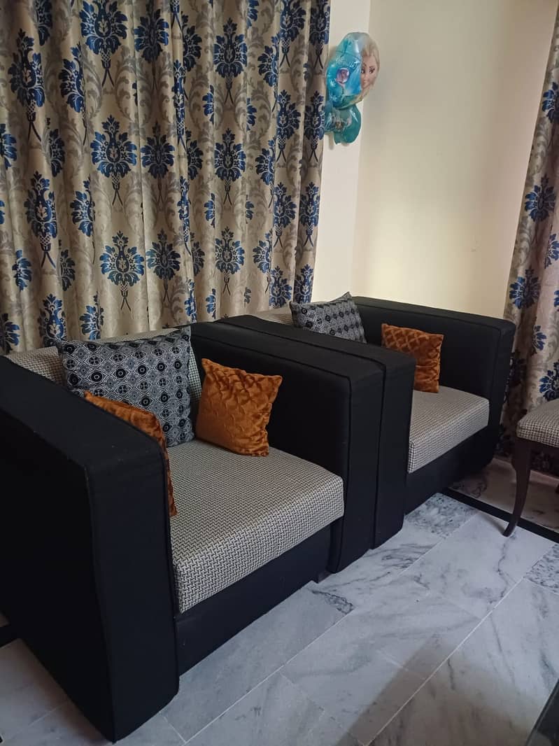 5 Seater Sofa and Center Table for Sale, call after 5 PM 3