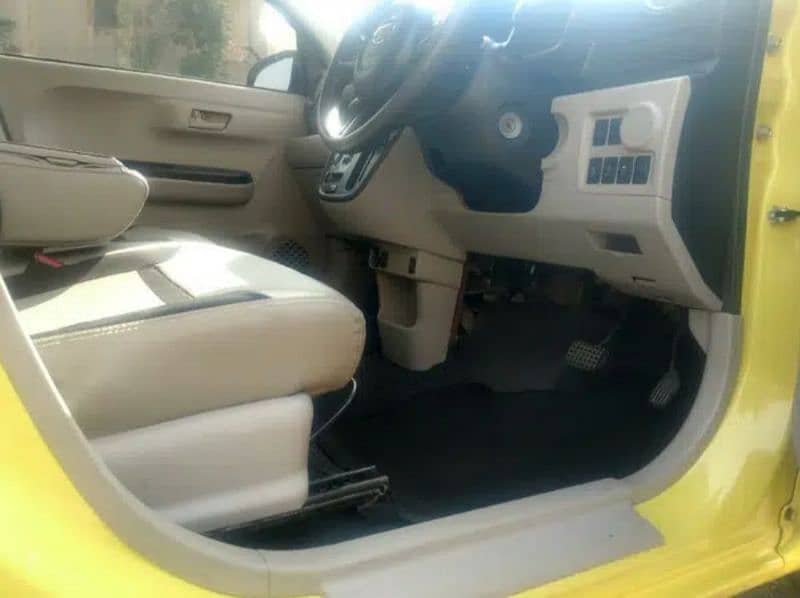 Daihatsu Boon / Toyota Passo 2017 lik vitz Aqua Prius City Civic Yaris 16