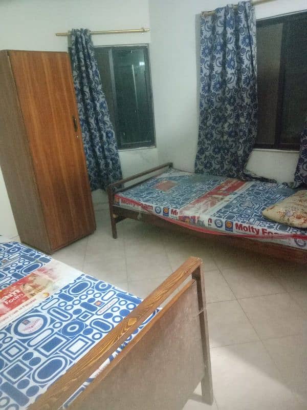Boys Hostel near Iqra University 8