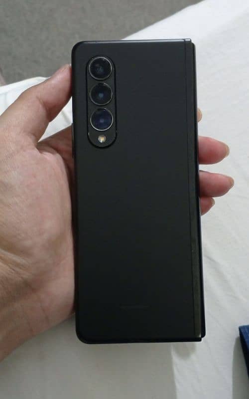 Samsung Z Fold 3 5G (12gb Ram & 256gb ROM) Exchange Possible 4