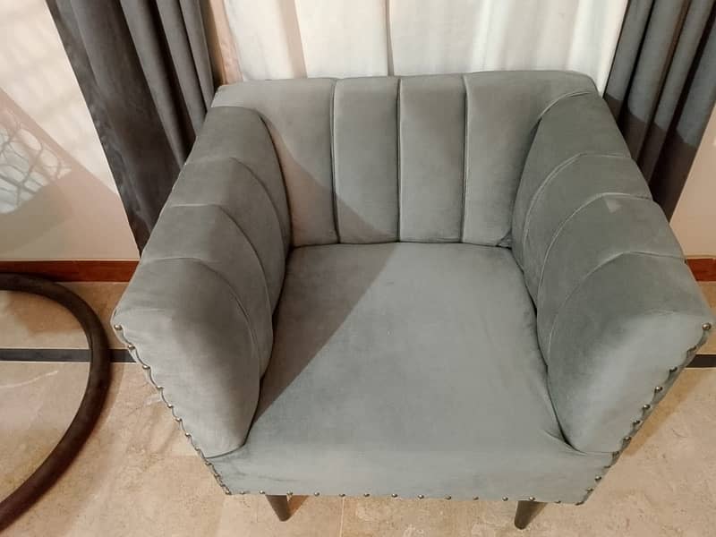 07 Seater Sofa Set In Very Good Condition 2