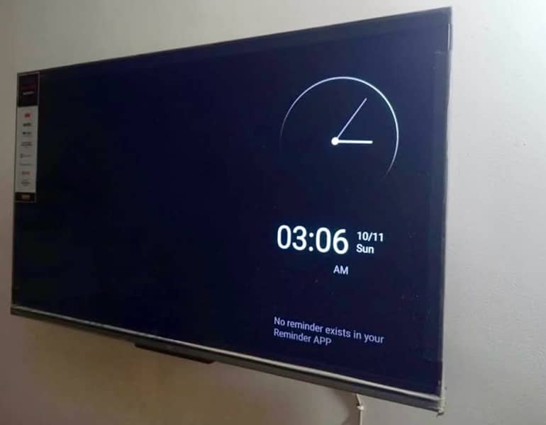 TCL P725 50 Inches Led In Very Good Condition 0
