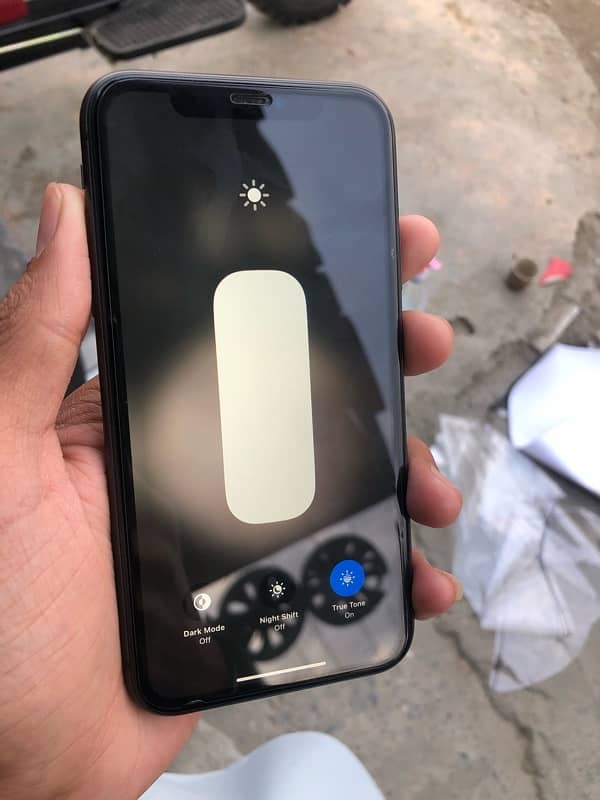 iPhone 11 128gb JV waterproof 10 by 10 condition no open no repair. 1