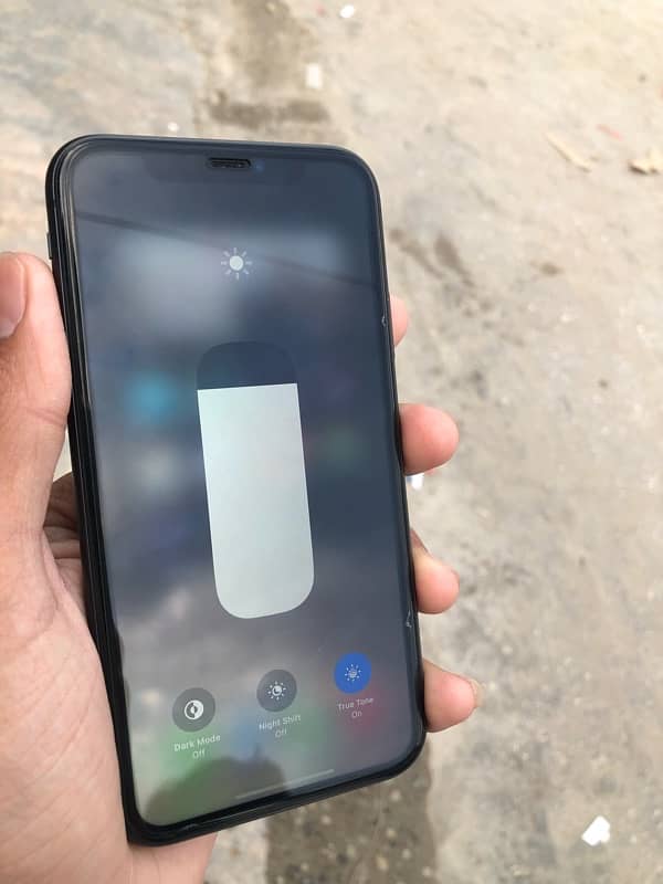 iPhone 11 128gb JV waterproof 10 by 10 condition no open no repair. 7