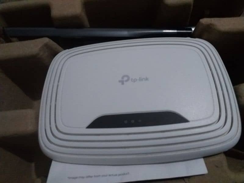 Tplink Wr841 Router Sale Read Ad 0