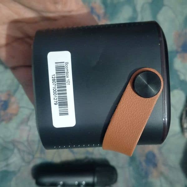 small bluetoth connected speaker 3
