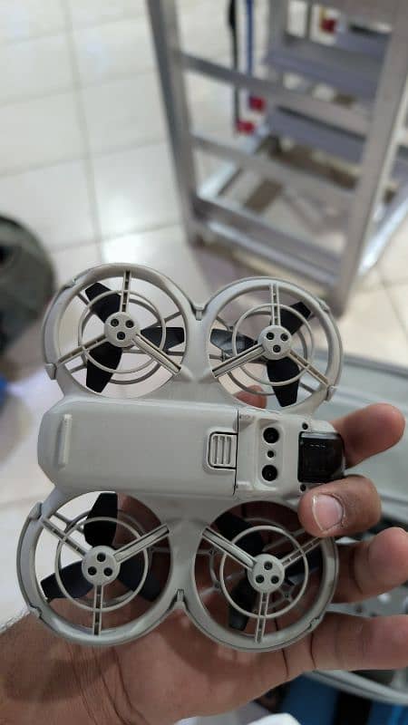DJI neo condition 10/10 7
