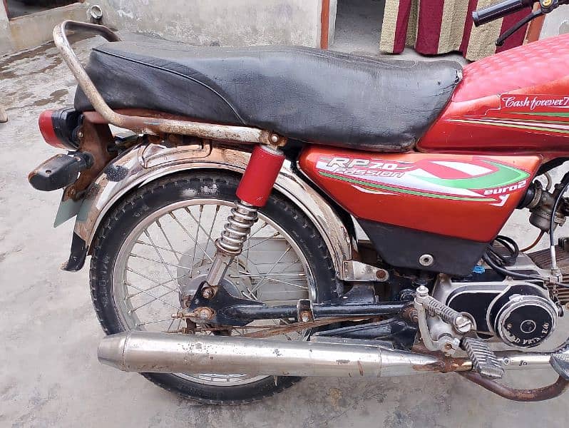 All good condition. 03027213535 4